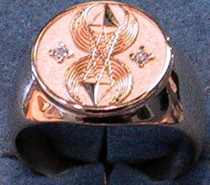 ring22.jpg (28644 bytes)