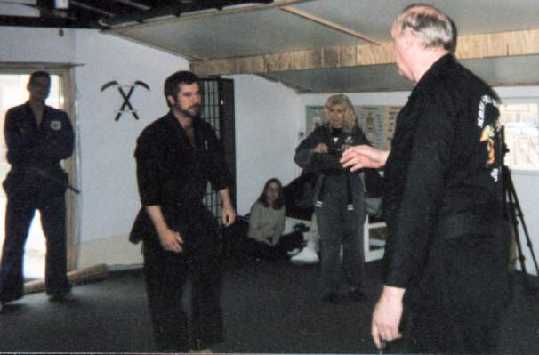 event10.jpg (27410 bytes)