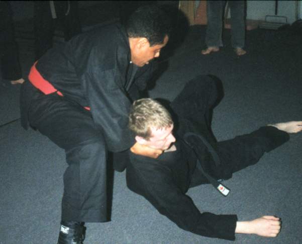 event12.jpg (25422 bytes)