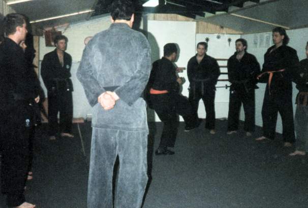 event13.jpg (31366 bytes)