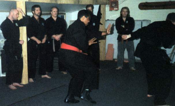 event14.jpg (25649 bytes)