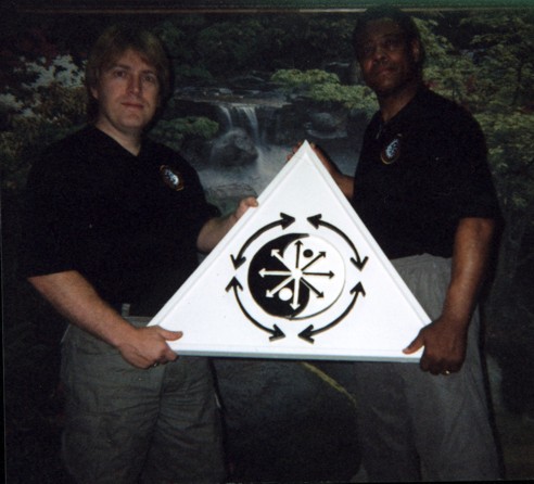 SeichoPlaque.jpg (49880 bytes)