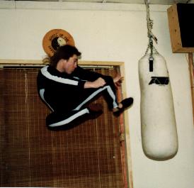 jump85.jpg (12298 bytes)